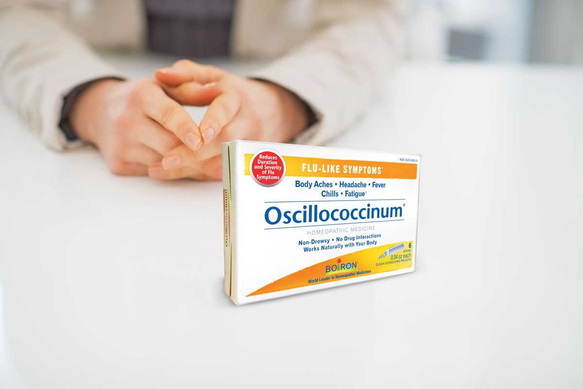 business-woman-hands-oscillo_shutterstock_179854034 Oscillo box in front of career woman